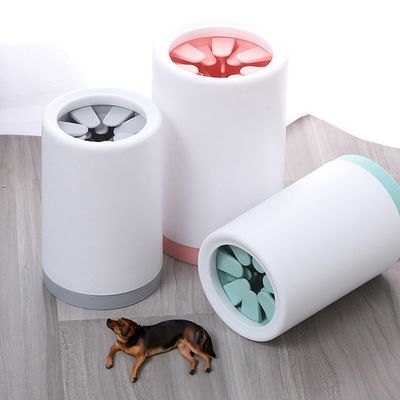comprar Limpiador de patas de perro de 360 grados Taza Blanca de silicona para perros Fabricación en línea