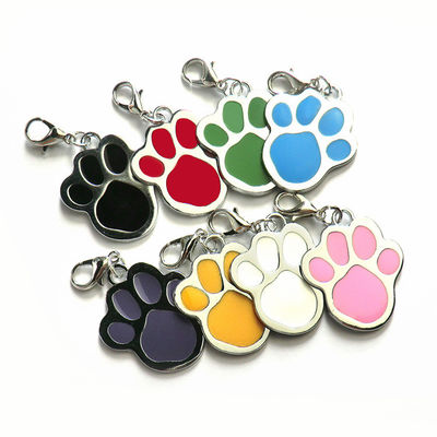 Forma de la pata 25mm etiqueta de identificación del perro colgante etiquetas de perro silenciosas