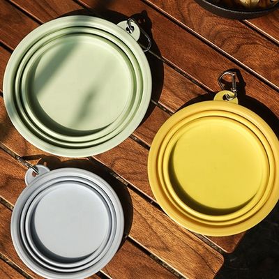 Viaje plegable mascota Cuenco de alimentación de agua Tipo de alimentador Tazas Packs Macaron Color Perro de silicona